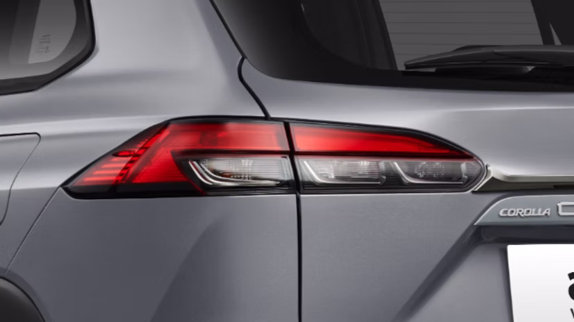 new-corolla-cross-hev-stop-lamp