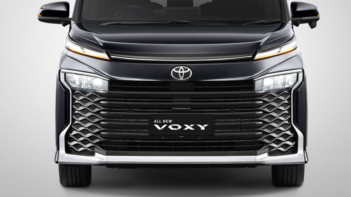 New Resilient Front Bumper And Intriguing Grille Design